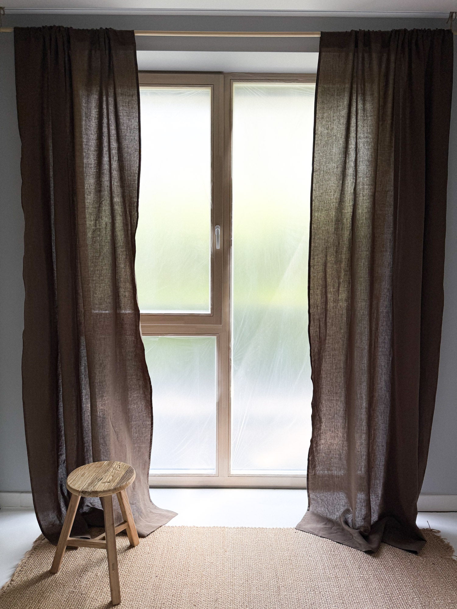 Mittelschwere Leinenvorhänge – Braun (2er-Set)