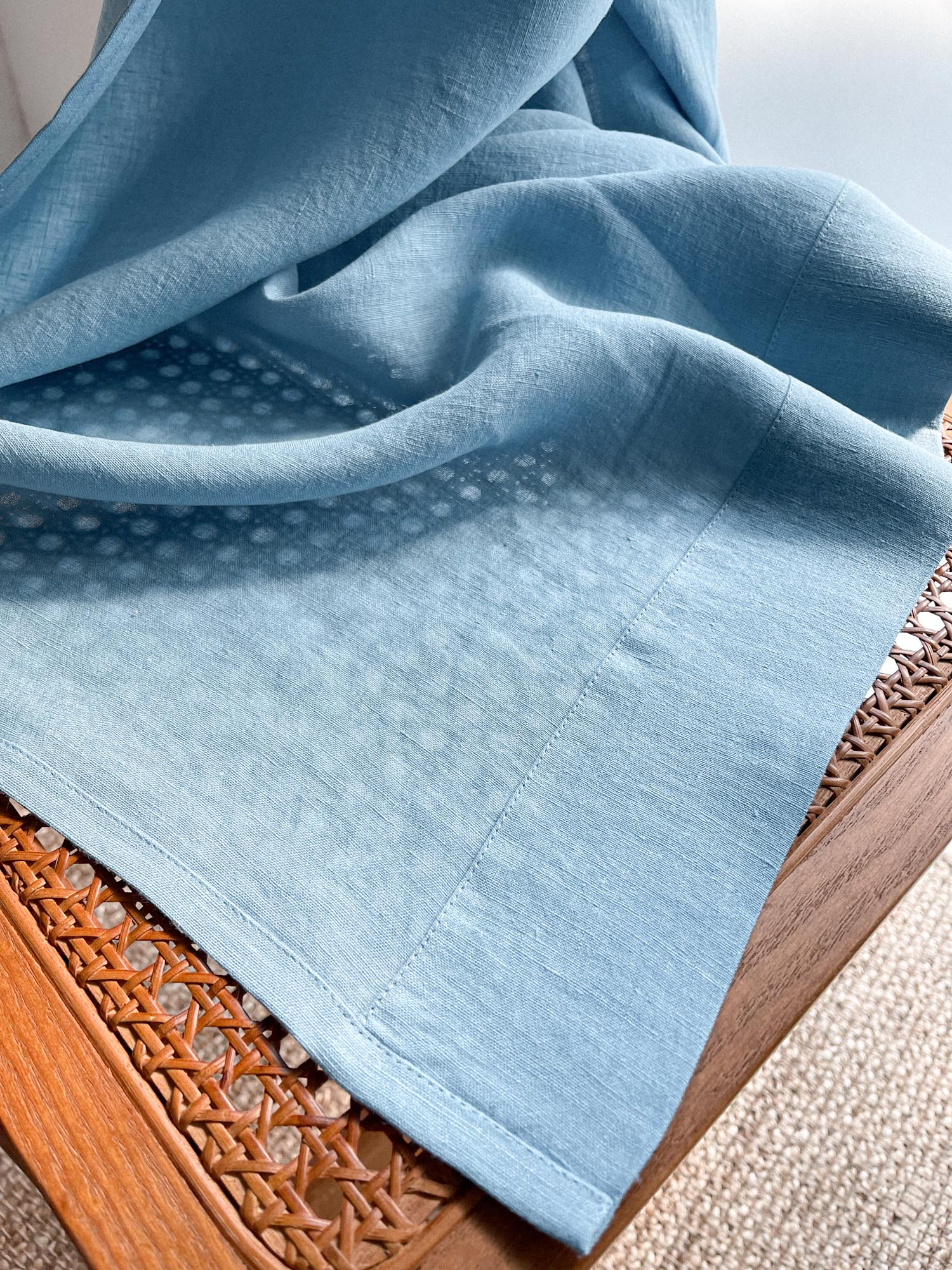 Mittelschwere Leinen-Vorhänge – Hellblau (2er-Set)