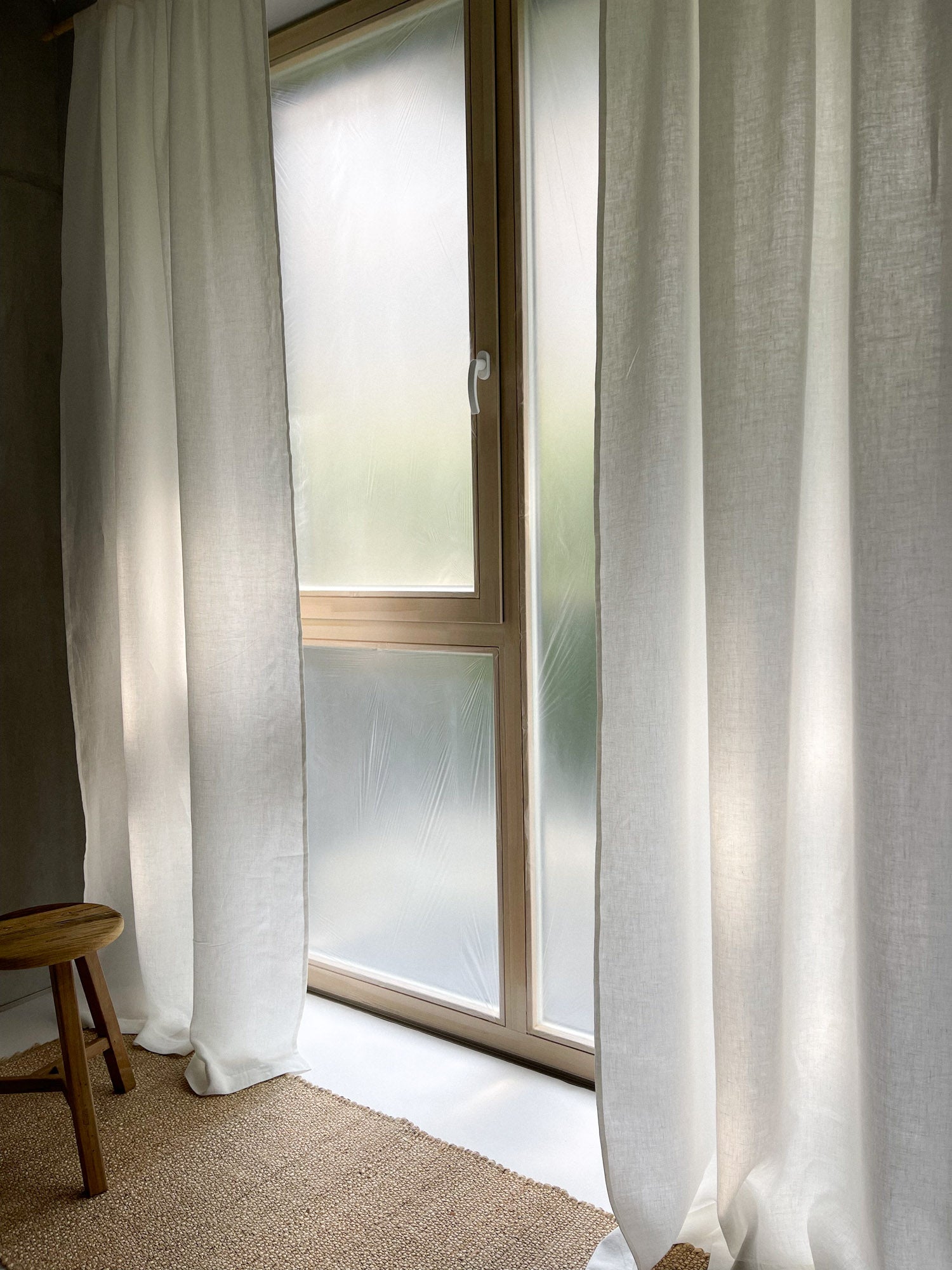 Mittelschwere Leinen-Vorhänge – Gebrochen Weiss (2er-Set)